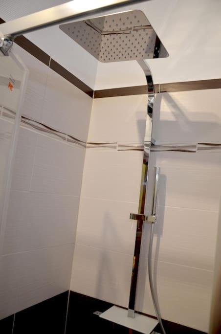Le Zola - Appartement Troyes Centre المظهر الخارجي الصورة